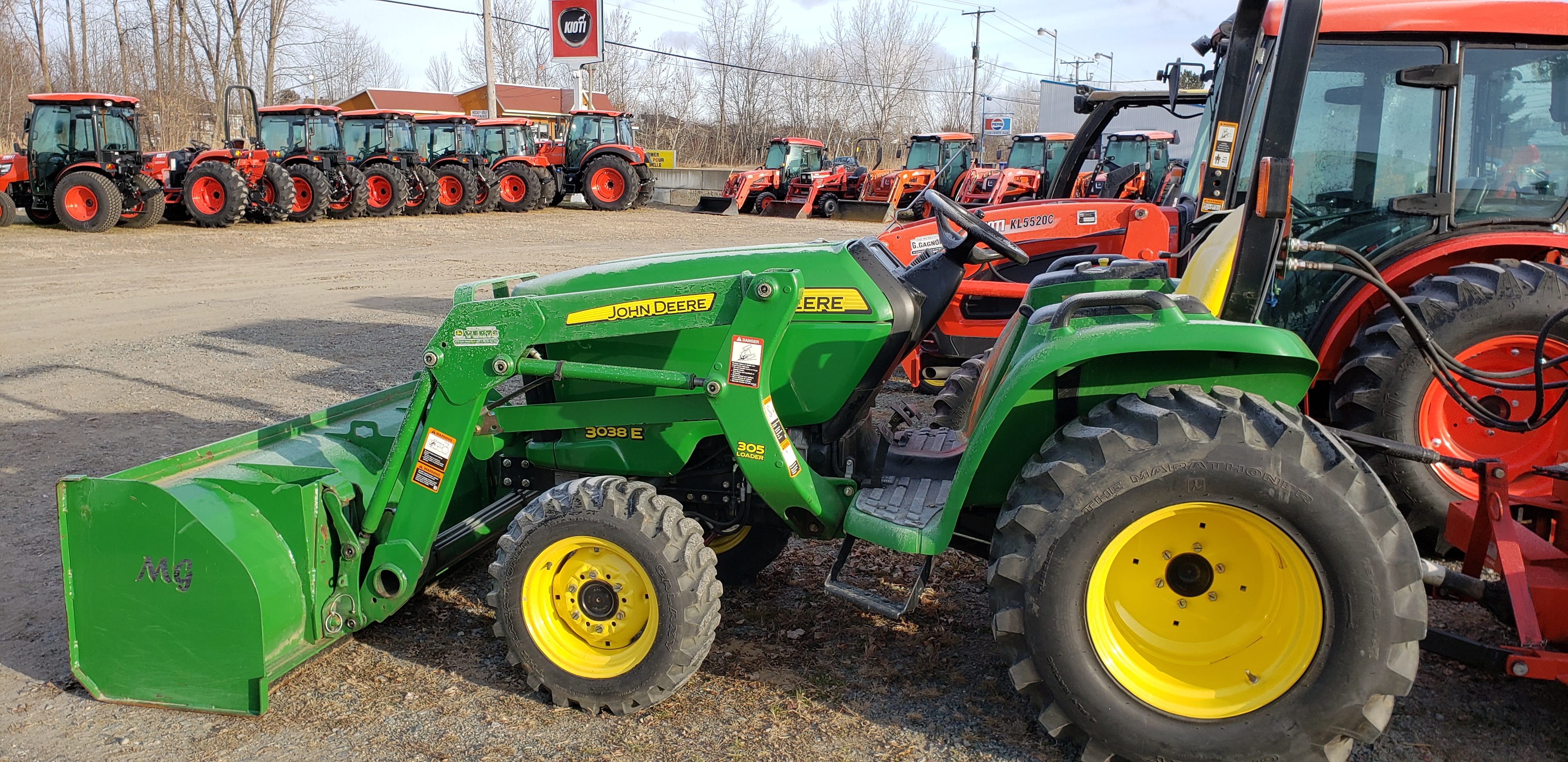 Machineries usagées | JOHN DEERE3038E
