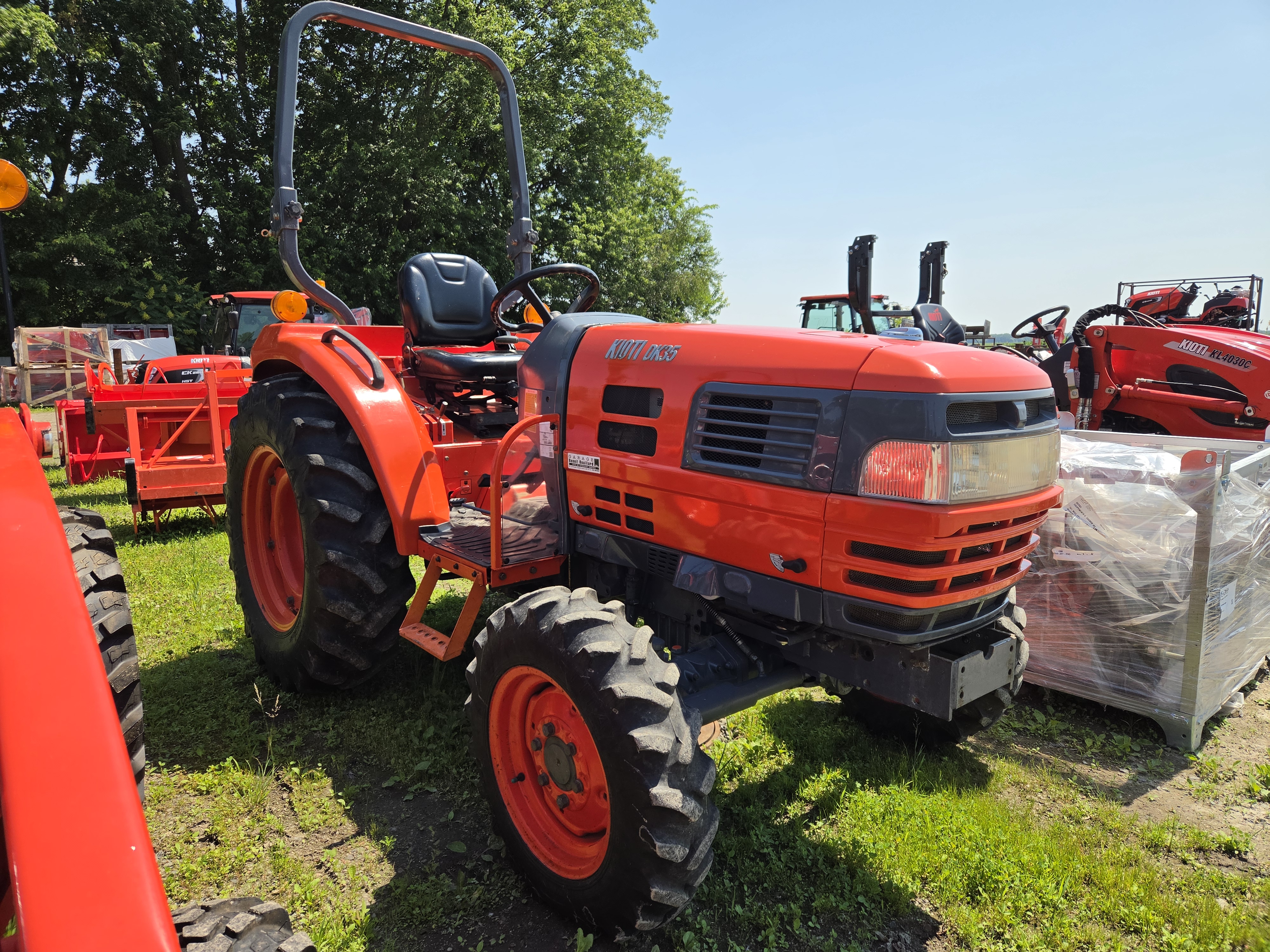 Machineries usagées | KIOTIDK35
