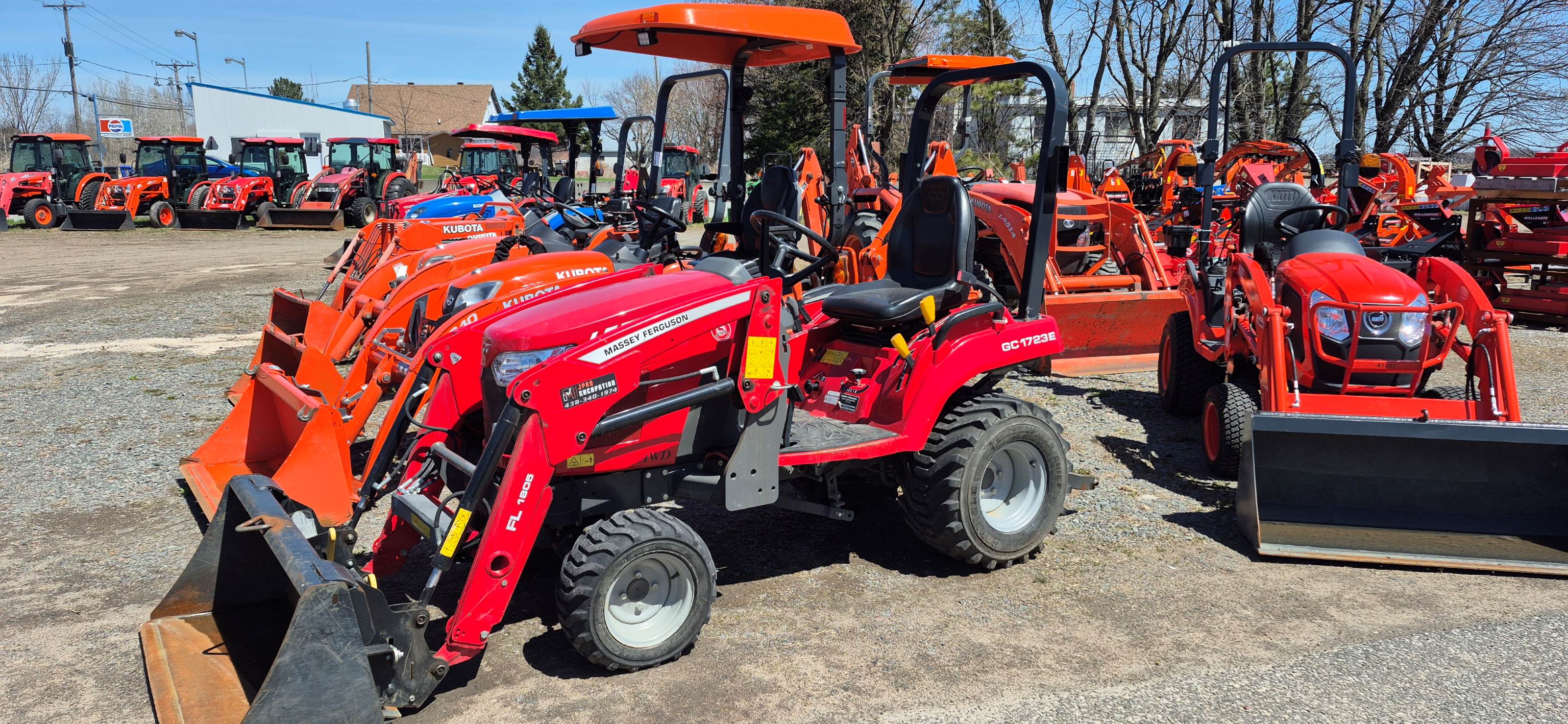 Machineries usagées | MASSEY FERGUSONGC1723E